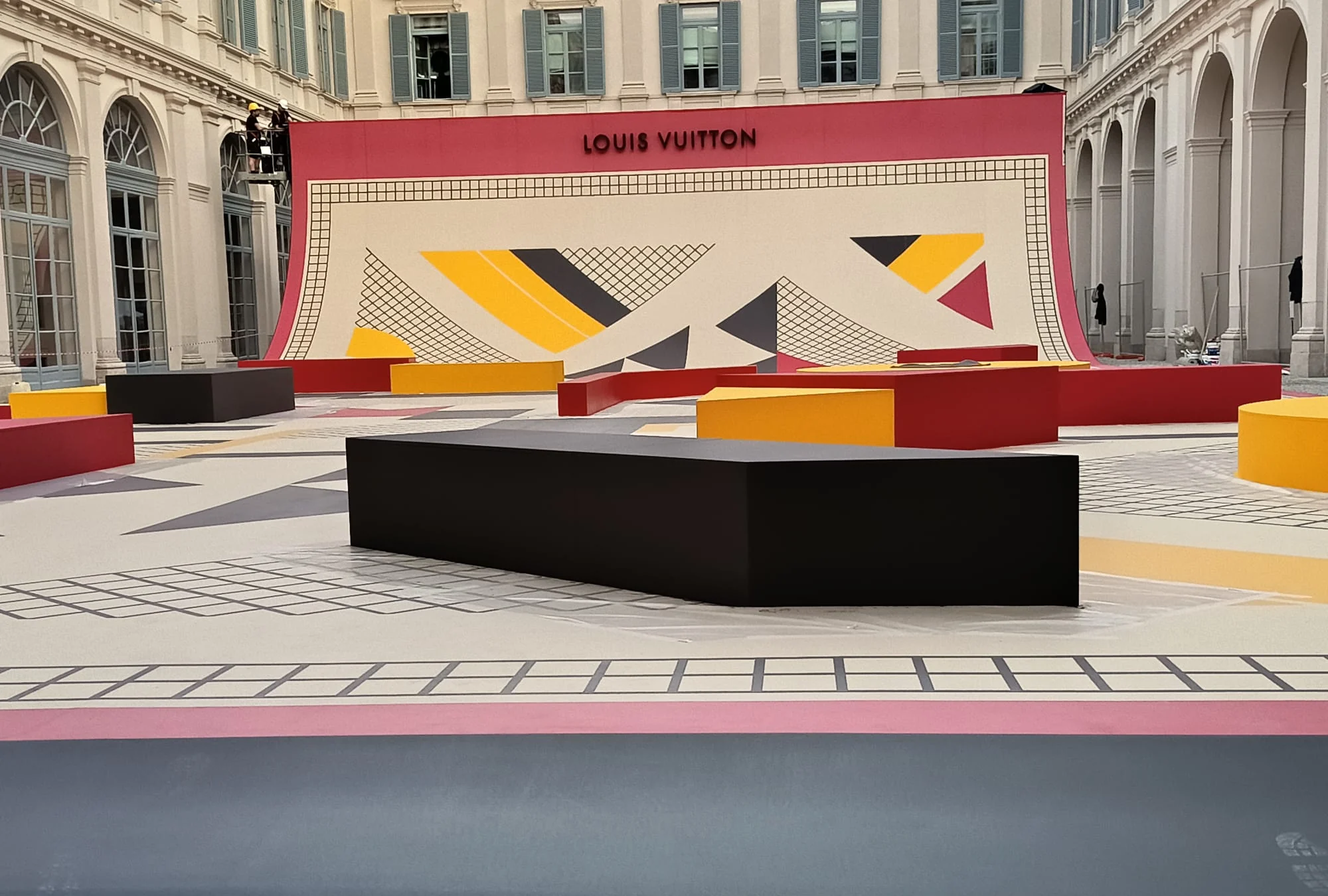 Louis Vuitton, photo 1 of 5